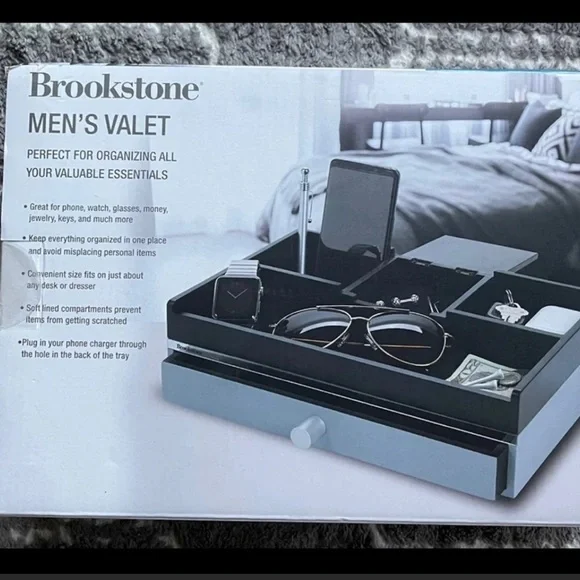 Brookstone Men's Valet Organize All your valuable essentials Soft lined New - Picture 3 of 7